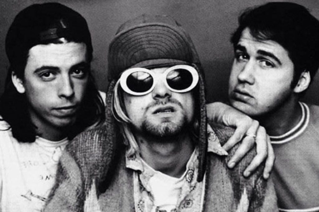 Le groupe Nirvana, avec Kurt au centre. La chanson "Nevermind" de Nirvana
