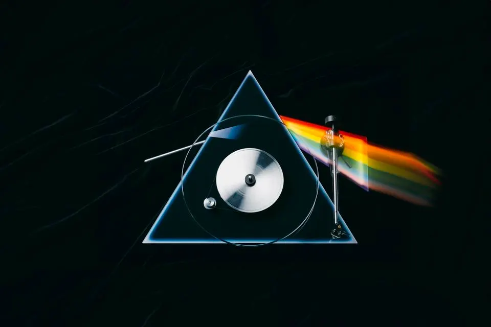 Pro-Ject’s “Dark Side Of The Moon” Turntable, SHAPED LIKE THE ALBUM’S ICONIC ARTWORK