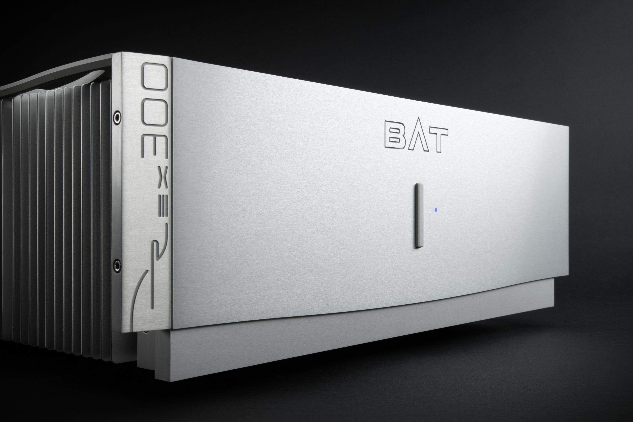BAT introduces the BAT VK-85 Preamplifier and REX 300 Power Amplifier