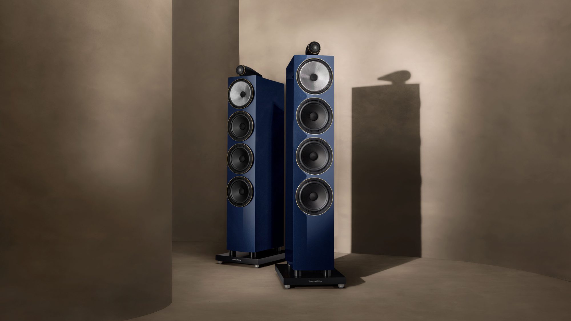Bowers & Wilkins introduces the 700 S3 Signature